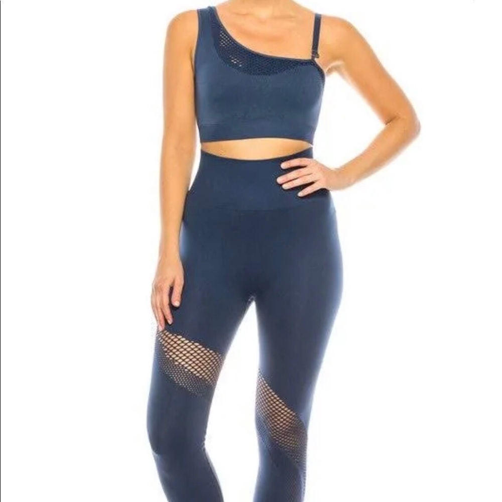 OTOS Active Women’s Two Piece Seamless Set — S